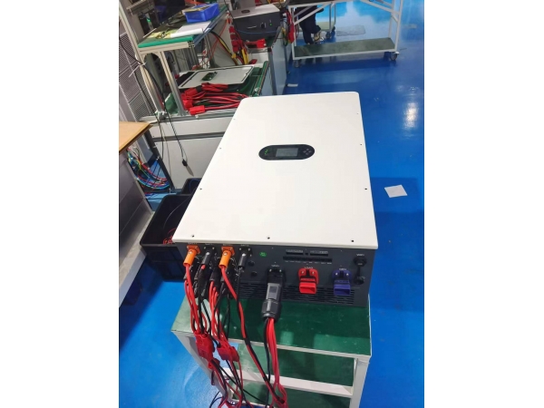 Single-Phase vs Three-Phase Inverter Systems: A Simple Guide for Commercial Loads